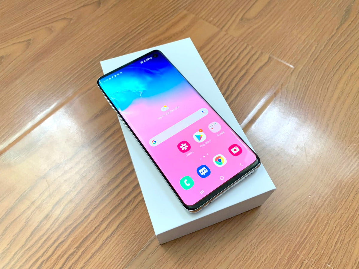 Samsung Galaxy S10 128GB 8GB SM-G973U Prism White - New Case, Glass Screen Protector (As New)