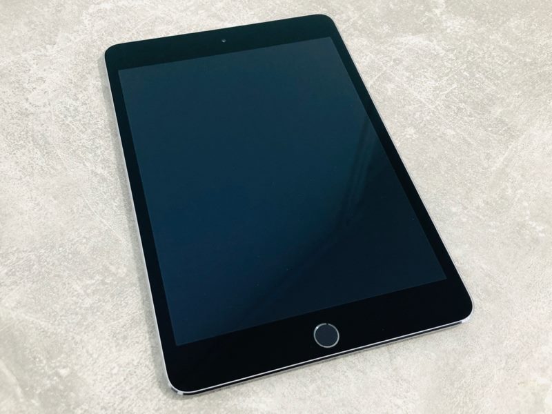 Apple iPad Mini 4 16GB Space Gray Wifi (As New) New Battery, Glass Screen Protector, Smart Case