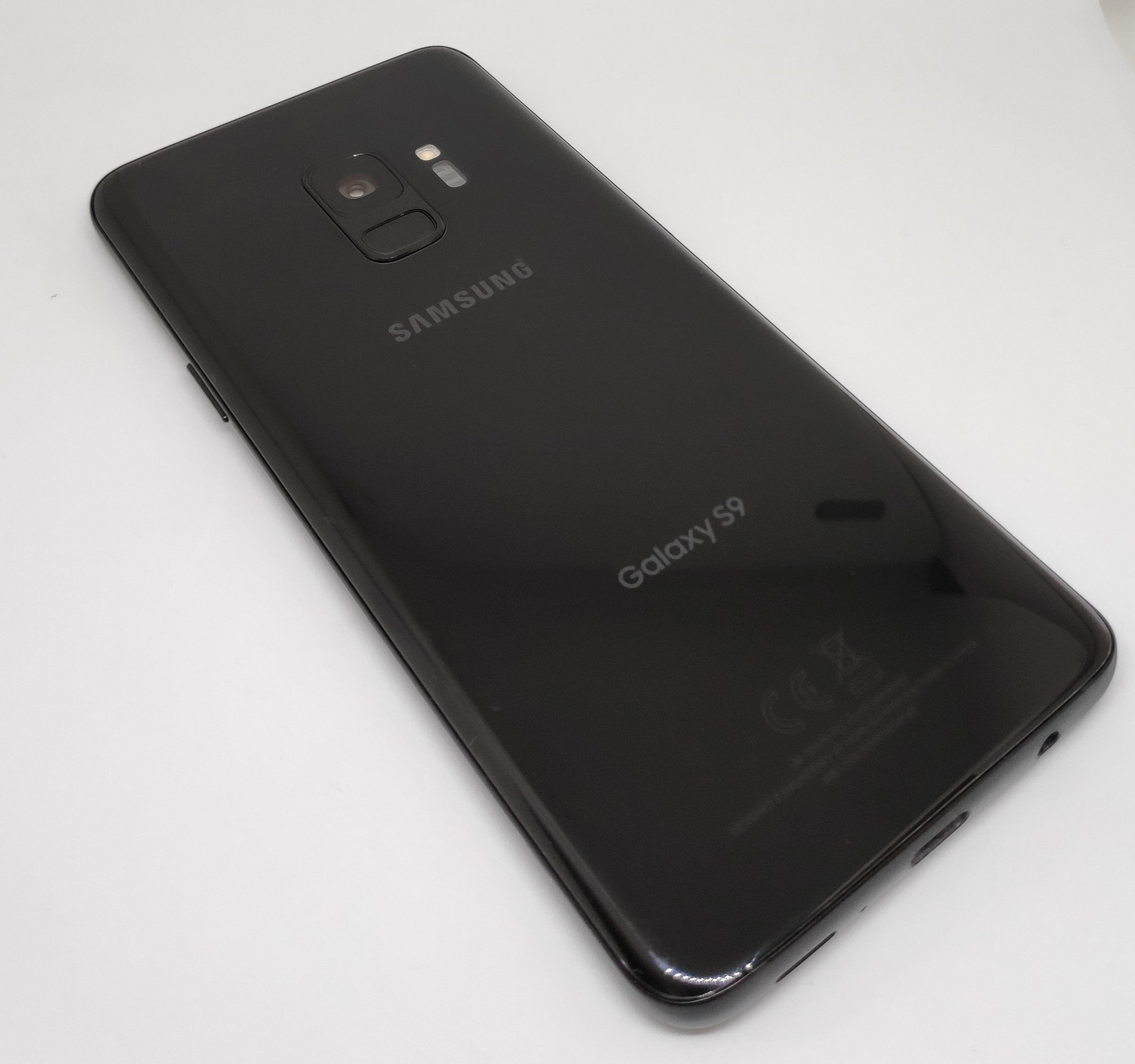 Samsung Galaxy S9 64GB Black (Good) with Case, Glass Protector & Shipping