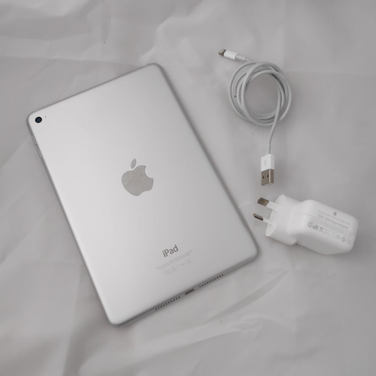Apple iPad Mini 4 128GB White WiFi - New Battery, Glass Screen Protector (As New) Rear Camera NW