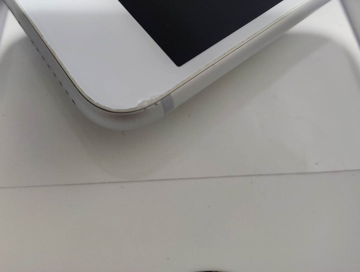 Apple iPhone 8 Plus 256GB White New Battery, Case, Screen Protector & Shipping (As New/Chip)