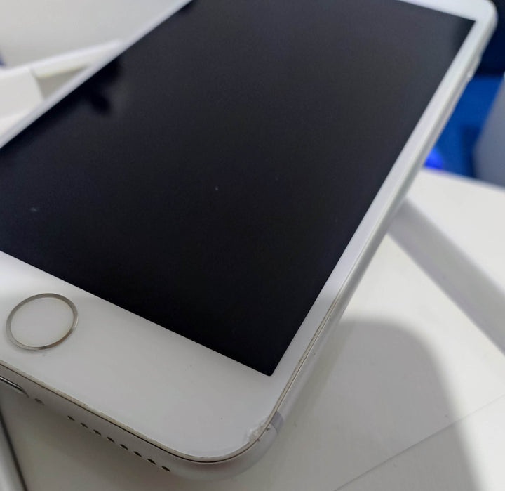 Apple iPhone 8 Plus 256GB White New Battery, Case, Screen Protector & Shipping (As New/Chip)