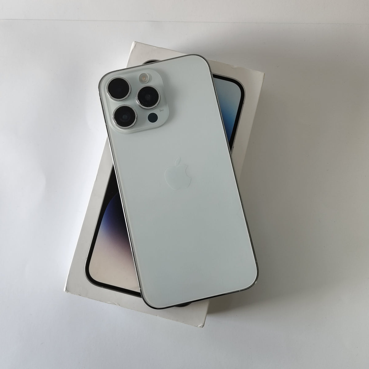 Apple iPhone 12 Pro 128GB 5G White Silver - New Battery, Case, Screen Protector (As New)