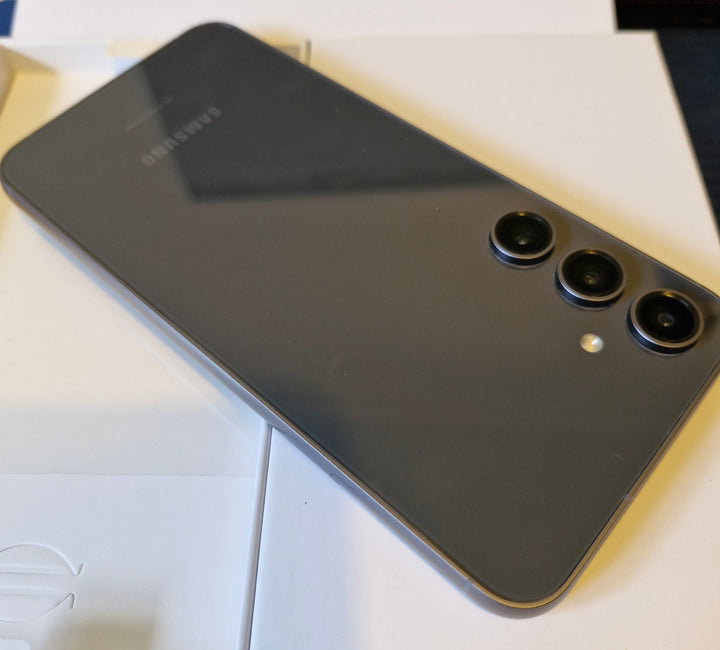 Samsung Galaxy S23 FE 5G 128GB Gray SM-S711U - Used