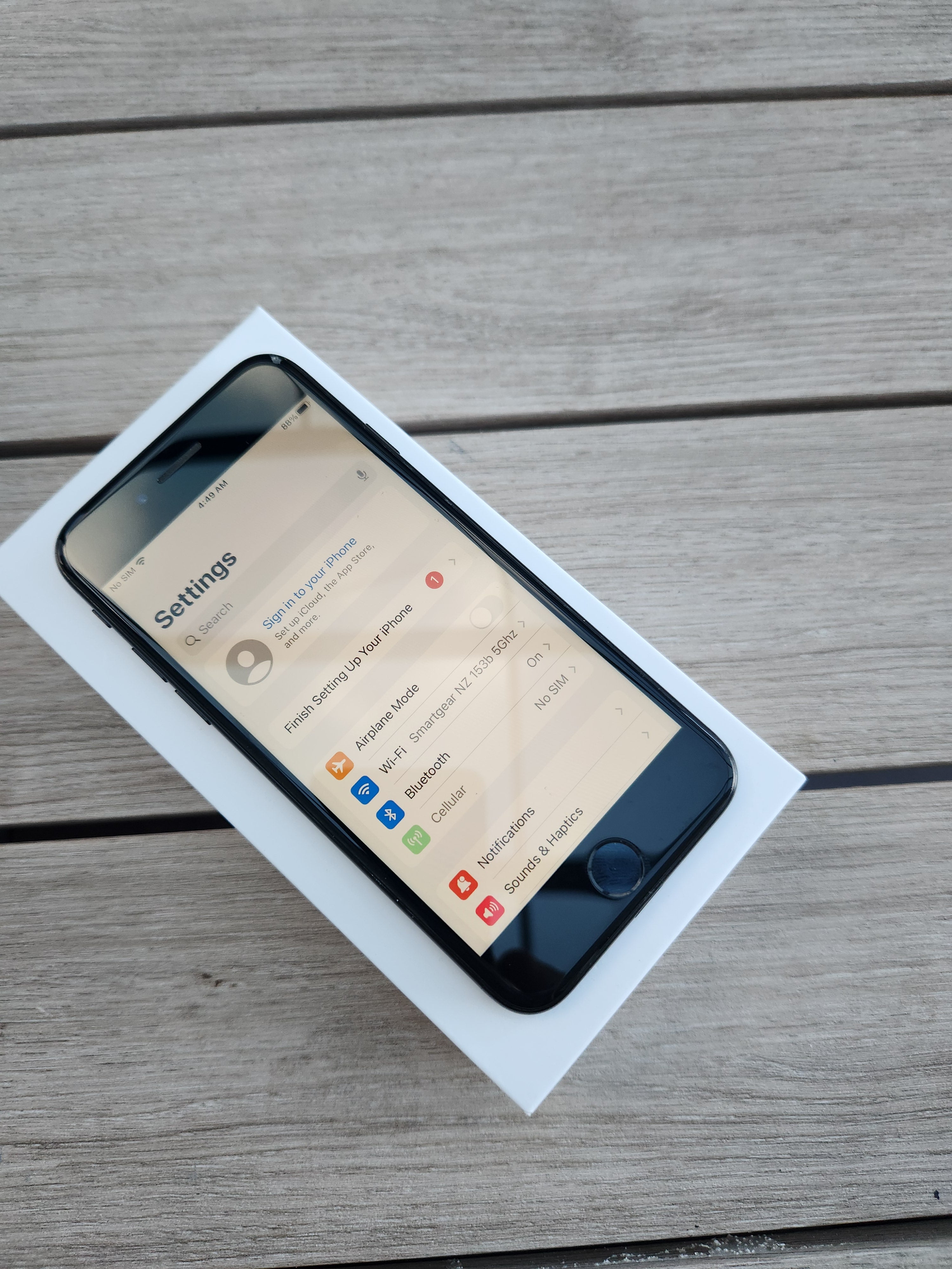 Apple iPhone 7 128GB Jet Black - New Battery, Case, Glass Screen Protector (Good)