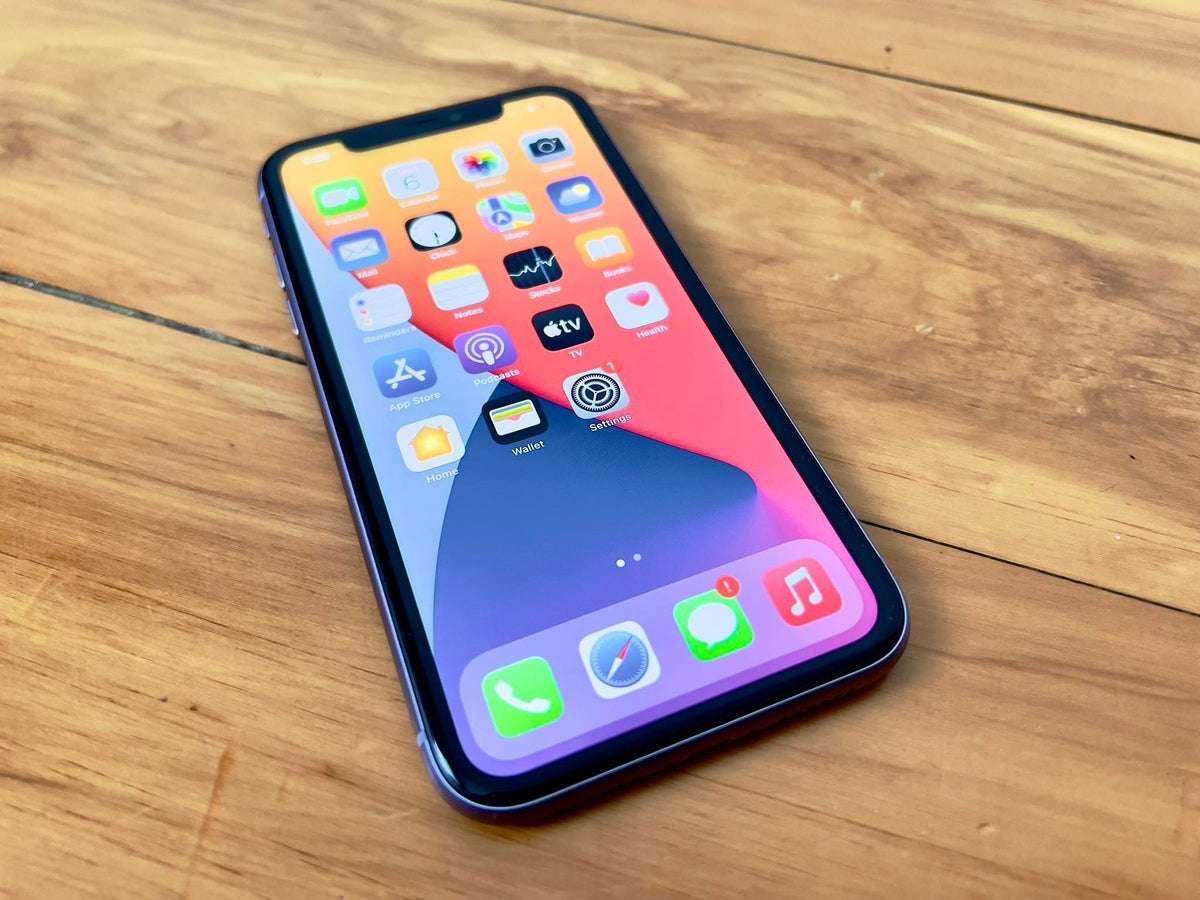 Apple iPhone 11 64GB Purple - Good Battery, Case, Glass Screen Protector (As New)