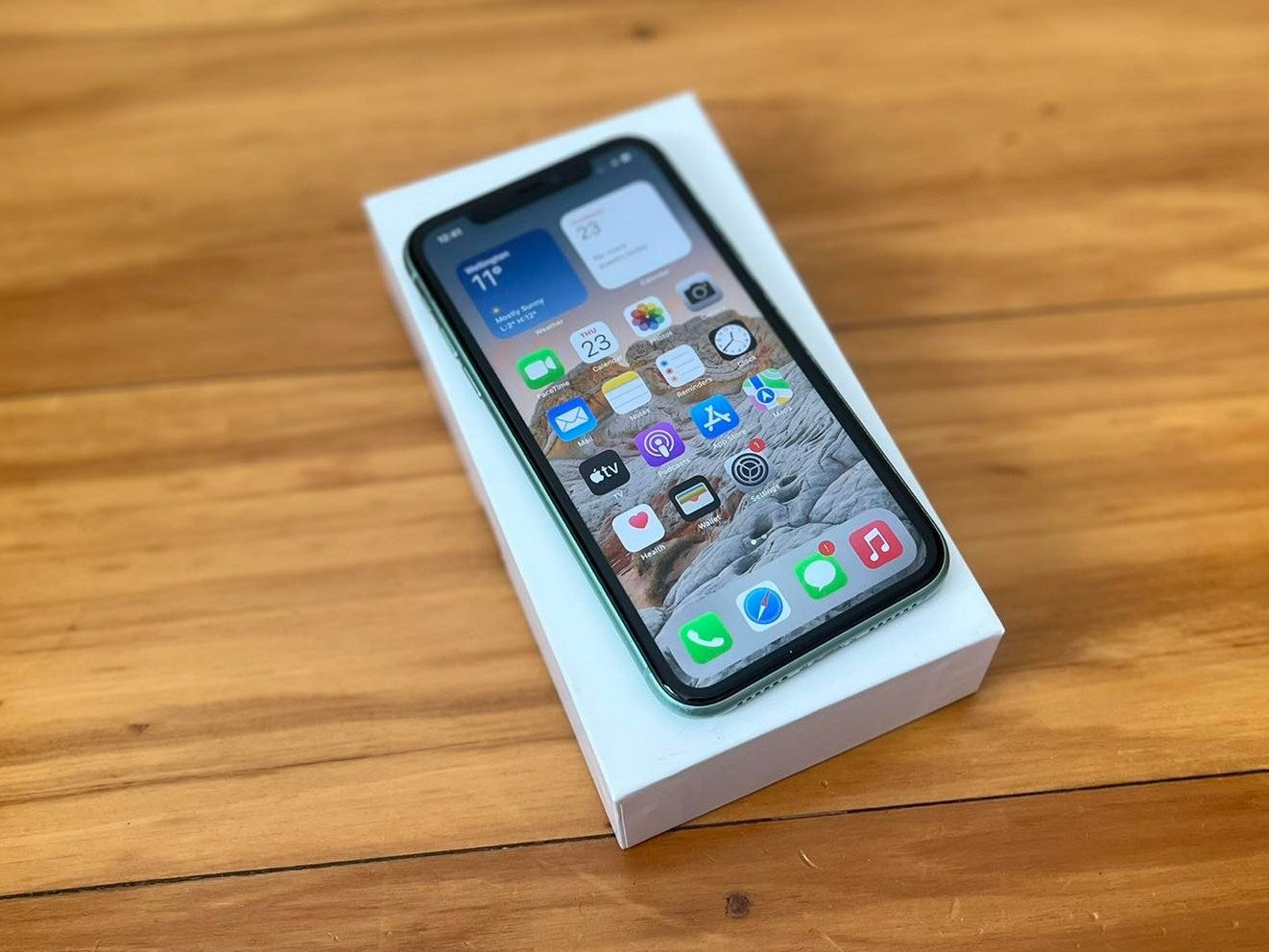 Cheap second hand iPhone 11, Find the best cheap phone for you