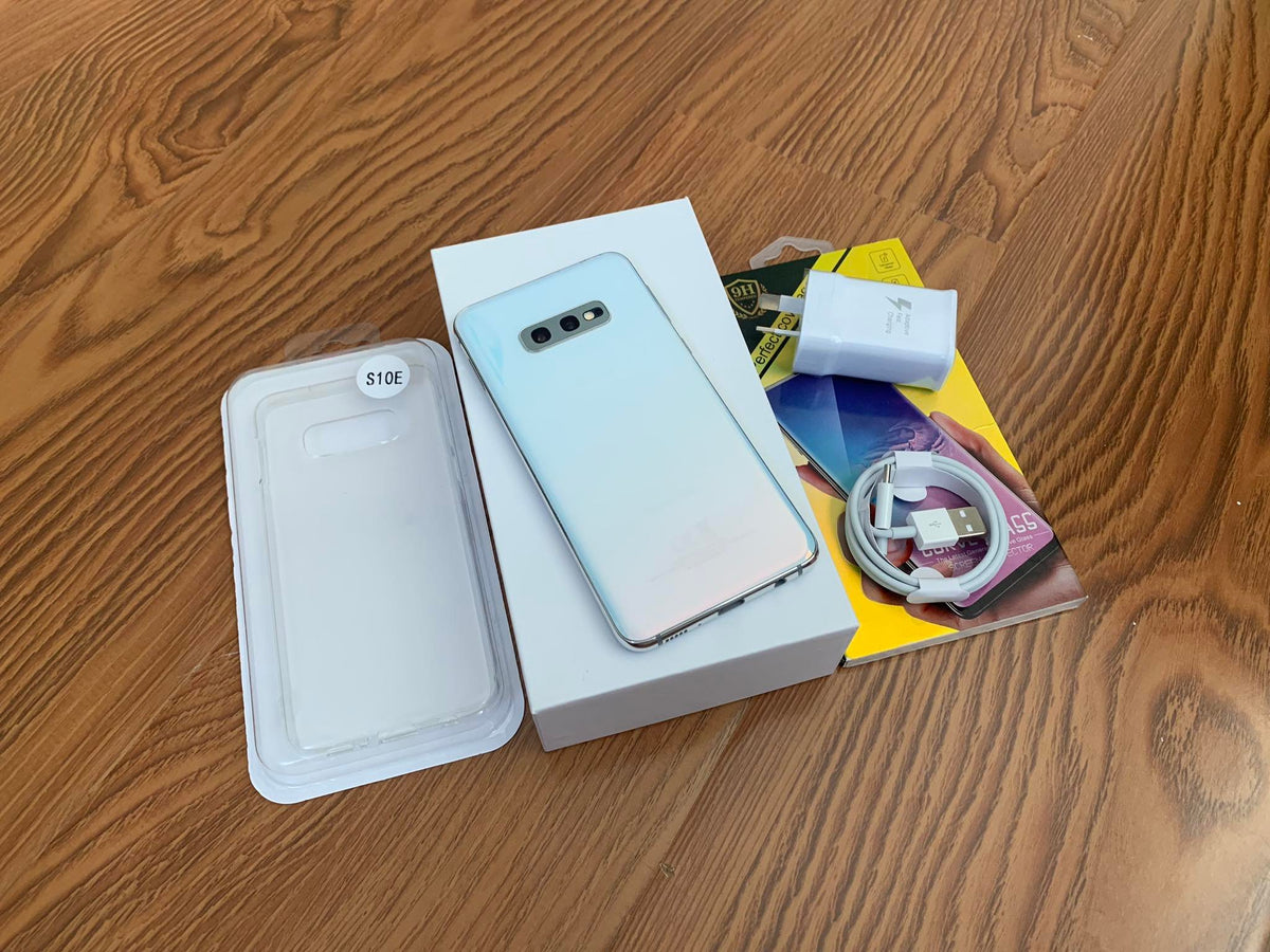 Samsung Galaxy S10e Prism White 128GB SM-G970U - New Case, Glass Screen Protector (As New)
