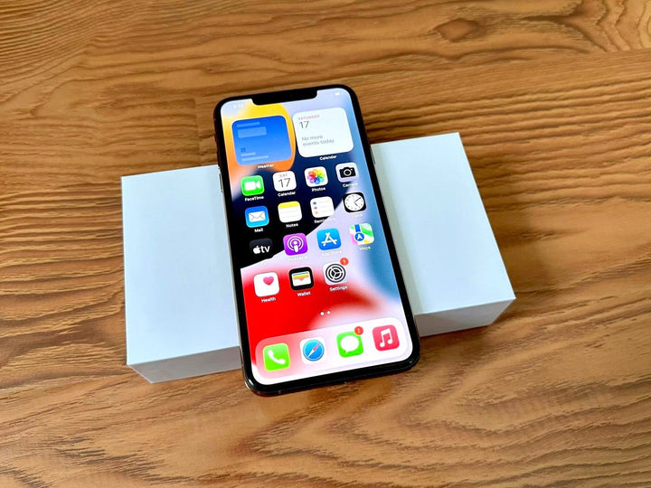 Apple iPhone 11 Pro 64GB Gold - New Case, Screen Protector (As New)