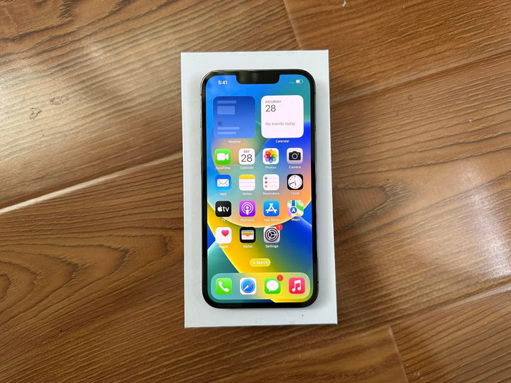 Apple iPhone 13 Pro 128GB 5G Graphite (Excellent) Case, Glass Screen Protector & Shipping