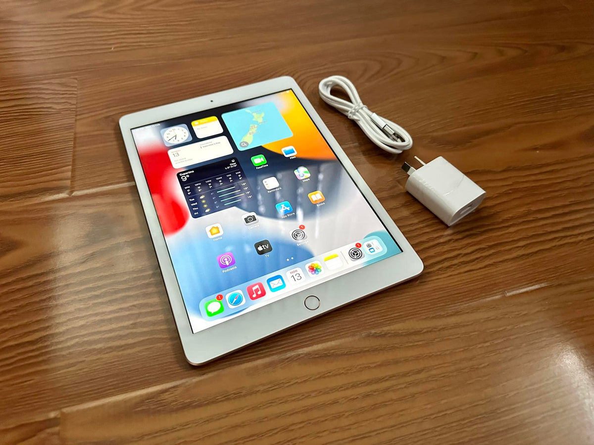 Apple iPad 7 32GB Wi-Fi Gold (Good)