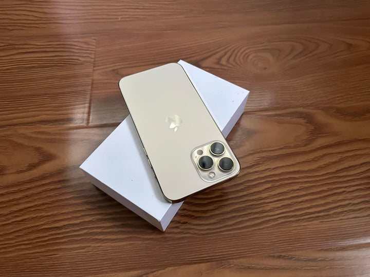 Apple iPhone 13 Pro Max 256GB 5G Gold (Excellent) Battery 94% (New Camera)* Free Case, Glass Screen Protector & Shipping *