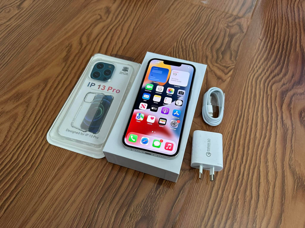 Apple iPhone 13 Pro 256GB 5G Silver (As New) Dual Sim - New Case, Glass Screen Protector