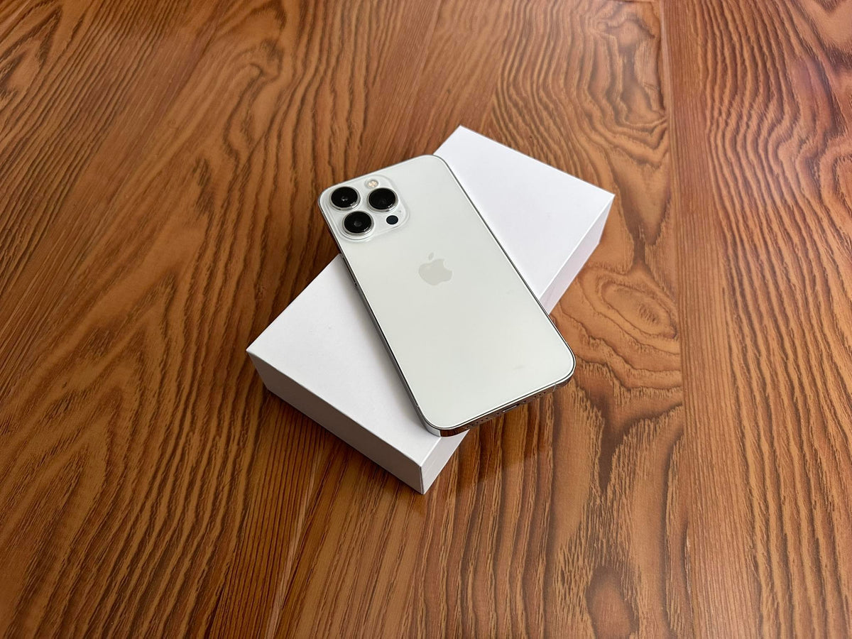 Apple iPhone 13 Pro Max 256GB 5G White Dual Sim (As New) New Battery, Case, Glass Screen Protector