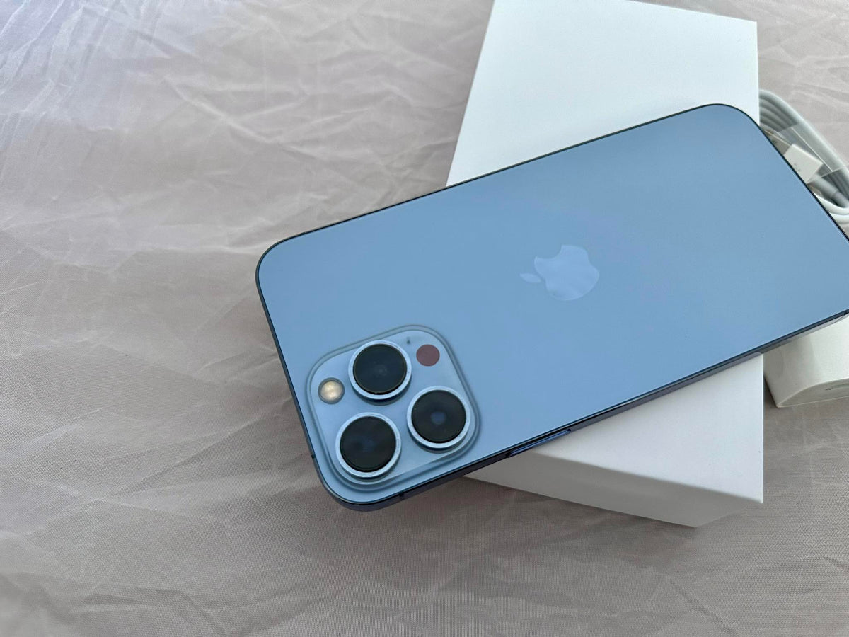 Apple iPhone 13 Pro 256GB 5G Sierra Blue *As New* Free Case, Screen protector