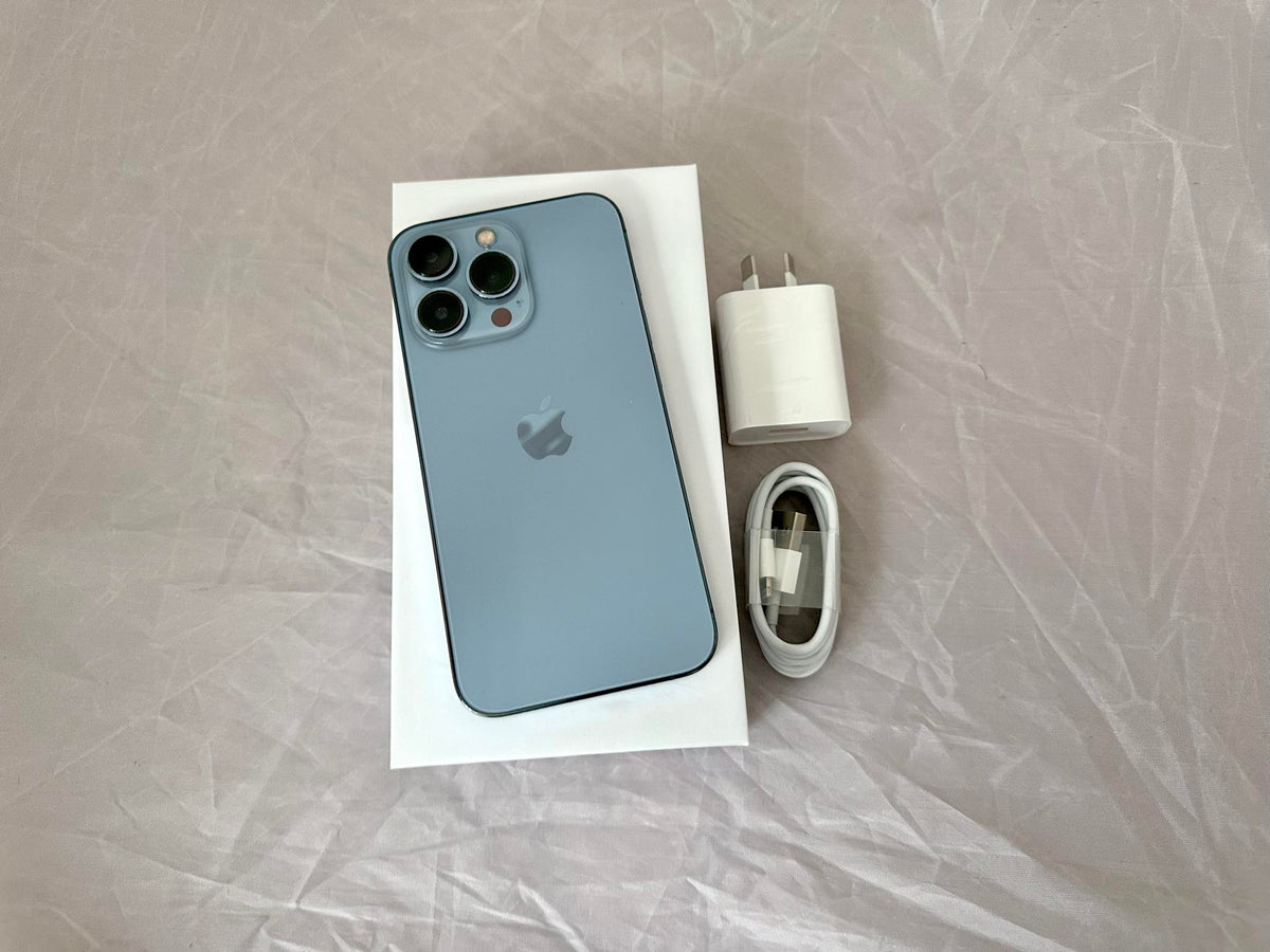 Apple iPhone 13 Pro 256GB 5G Sierra Blue *As New* Free Case, Screen protector