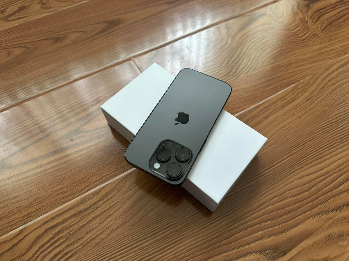 Apple iPhone 14 Pro Max 256GB 5G Space Gray - Good Battery, New Case, Screen Protector (As New)