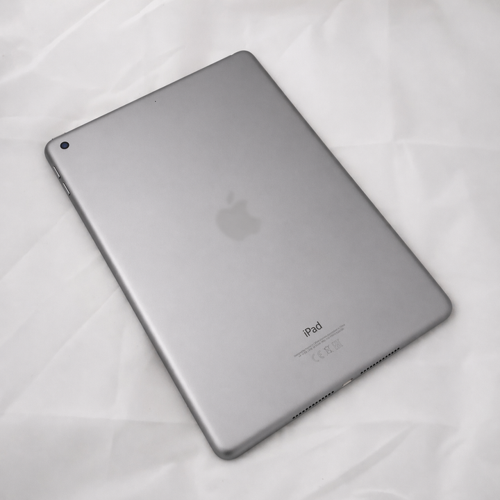 Apple iPad 6th Gen 32GB Wi-Fi Space Gray with Rugged Case (Used)