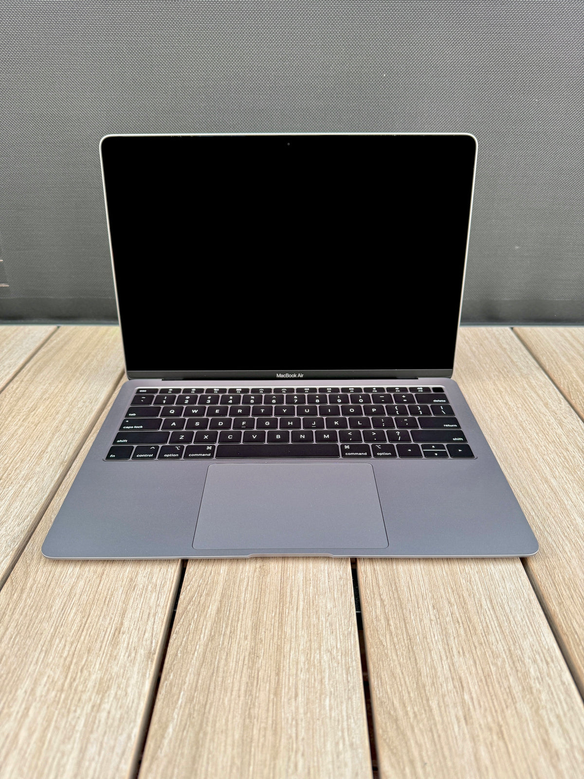 MacBook Air (Retina, 13-inch, 2018) Intel i5, 128/8GB Space Grey - As New Condition