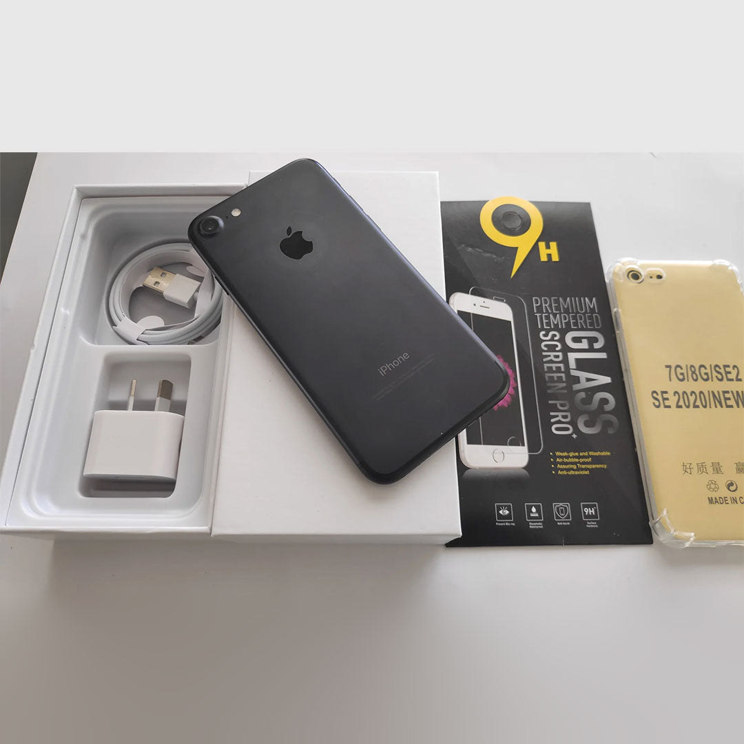 Apple iPhone 7 32GB Space Grey - New Battery, Case, Glass Screen Protector 