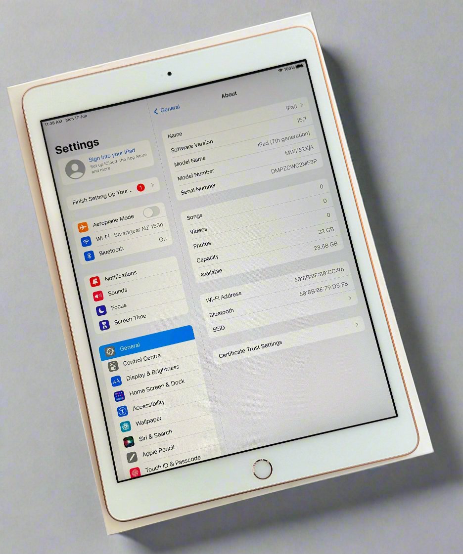 Apple iPad 7 32GB Wi-Fi Gold - Good Battery (As New)