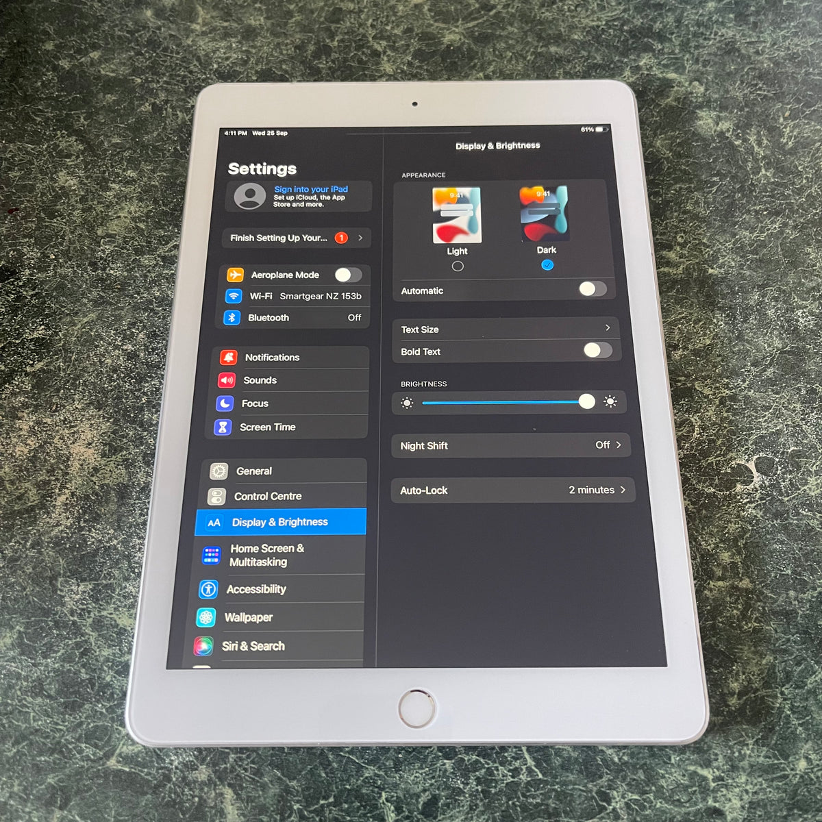 Apple iPad 6th Gen 128GB Wi-Fi White Silver (Touch ID & WS) As New