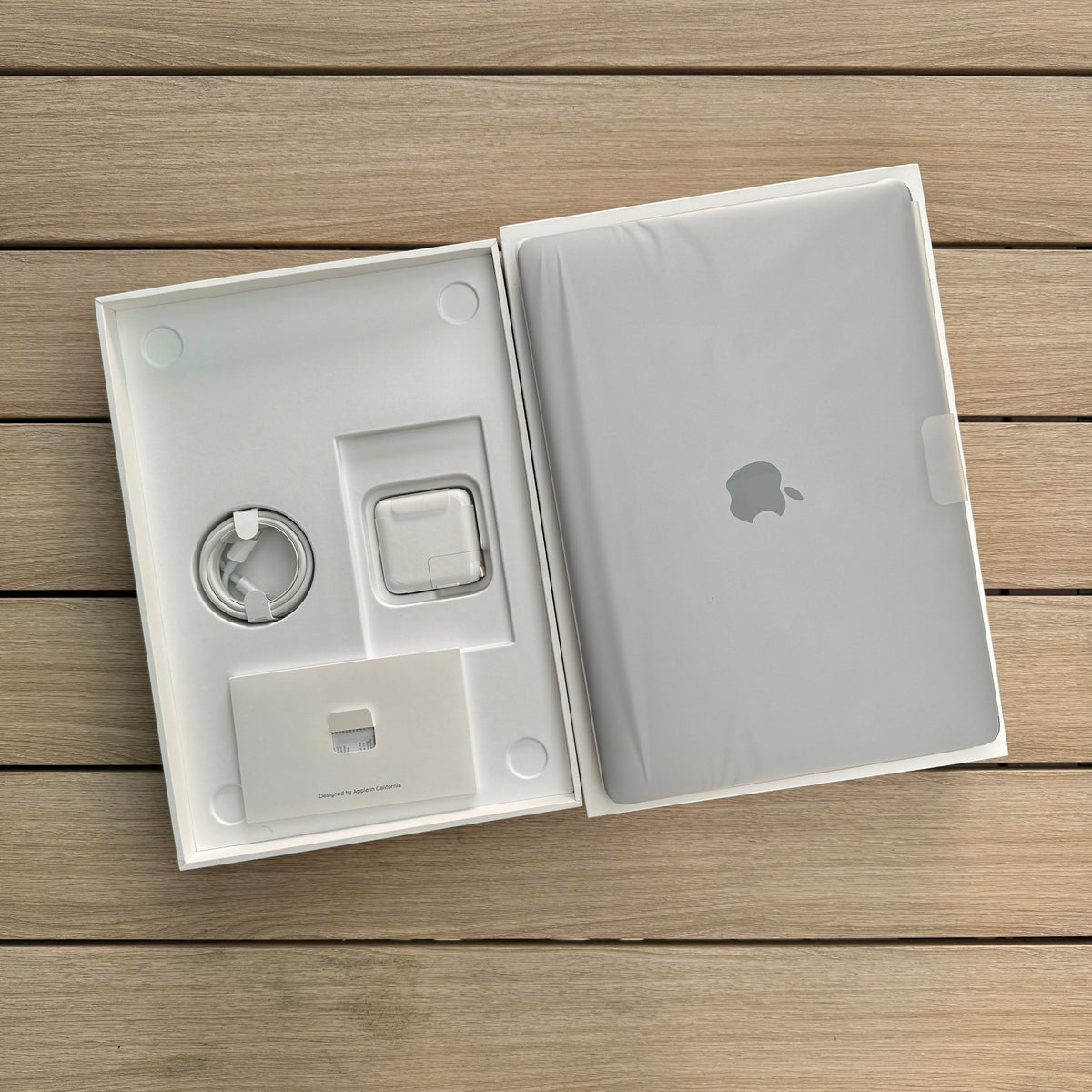 MacBook Air (Retina, 13-inch, 2018) Intel i5, 128/8GB Space Grey - As New Condition