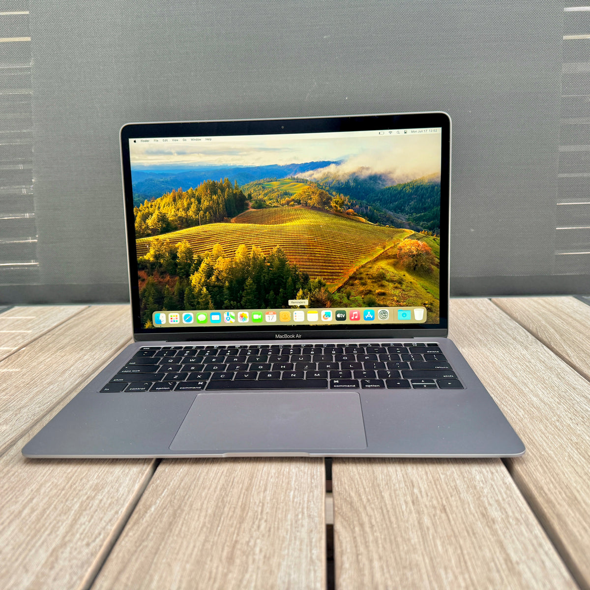 MacBook Air (Retina, 13-inch, 2018) Intel i5, 128/8GB Space Grey - As New Condition