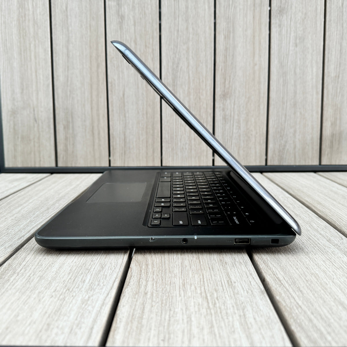 Dell Chromebook 13inch 3380 Laptop Intel 1.60 GHz 4GB 16GB