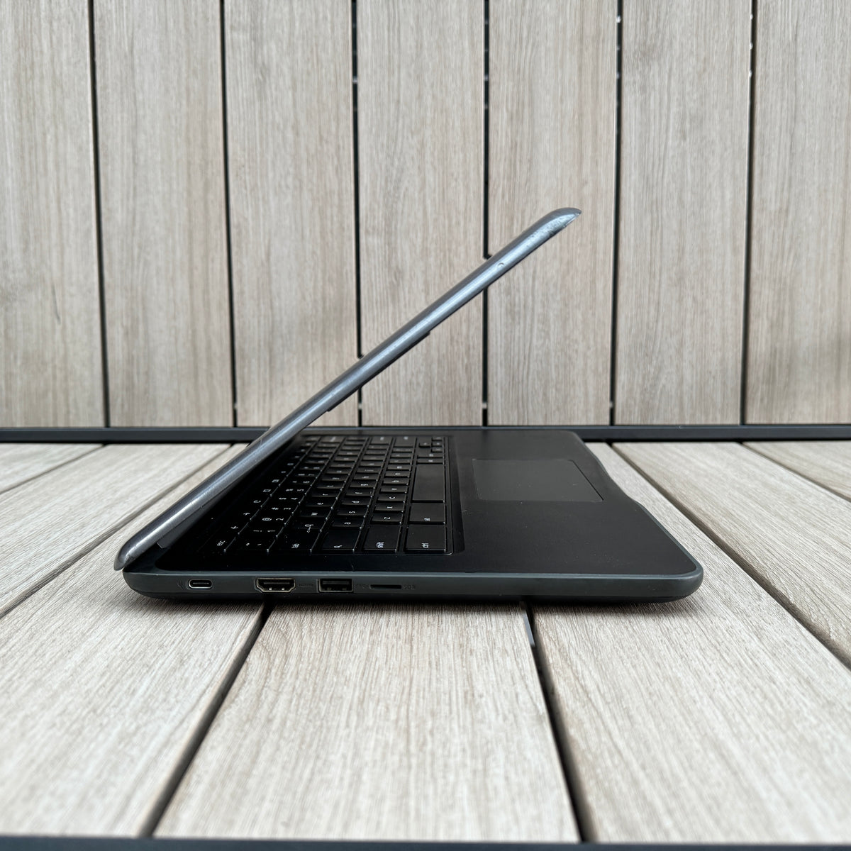 Dell Chromebook 13inch 3380 Laptop Intel 1.60 GHz 4GB 16GB