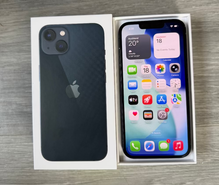 Apple iPhone 13 128GB 5G Midnight Black - Apple Box, Screen Protector (As New) Pre-owned