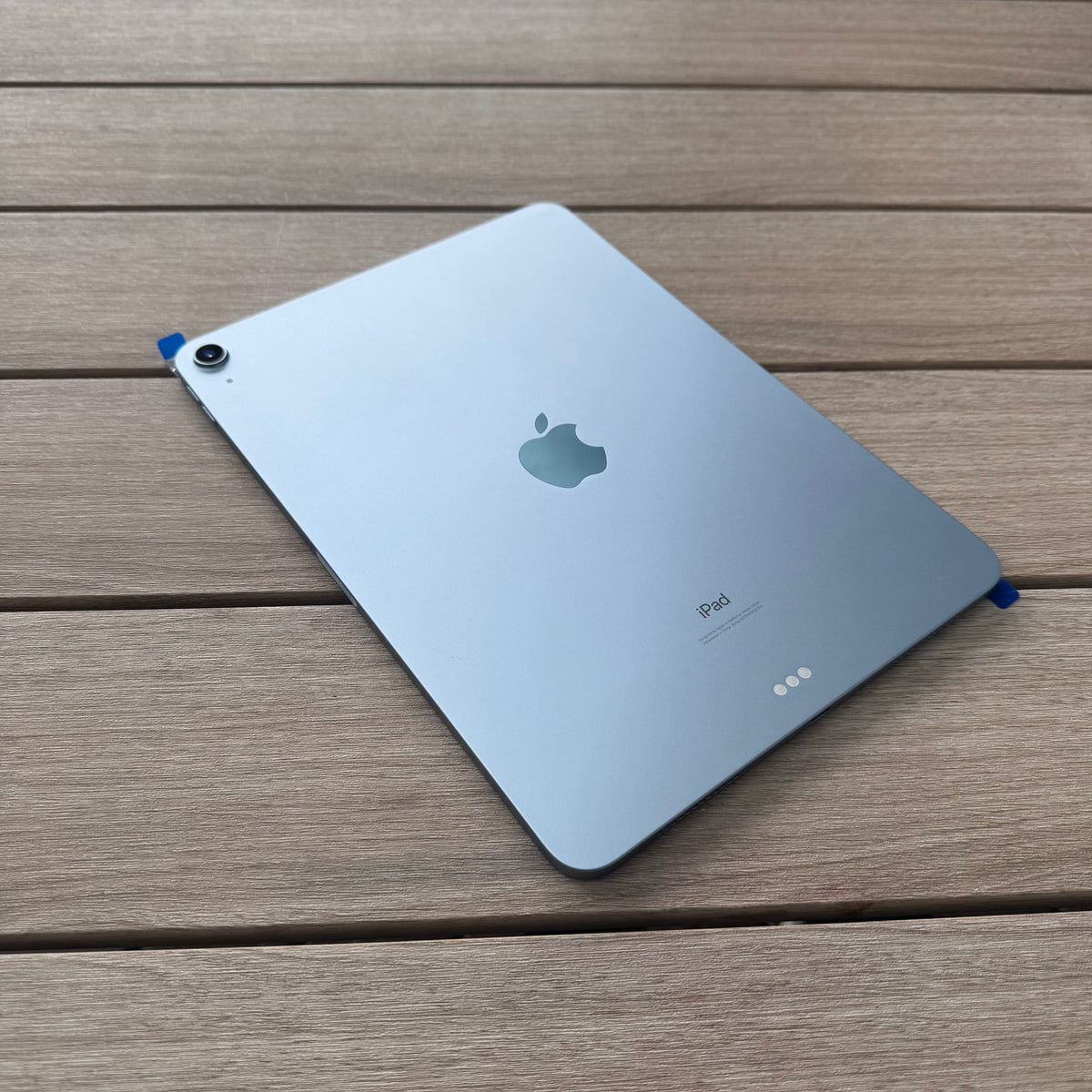 Apple iPad Air 10.9 inch 4th Gen 64GB Wi-Fi + Cellular Light Blue - New Battery (Excellent)
