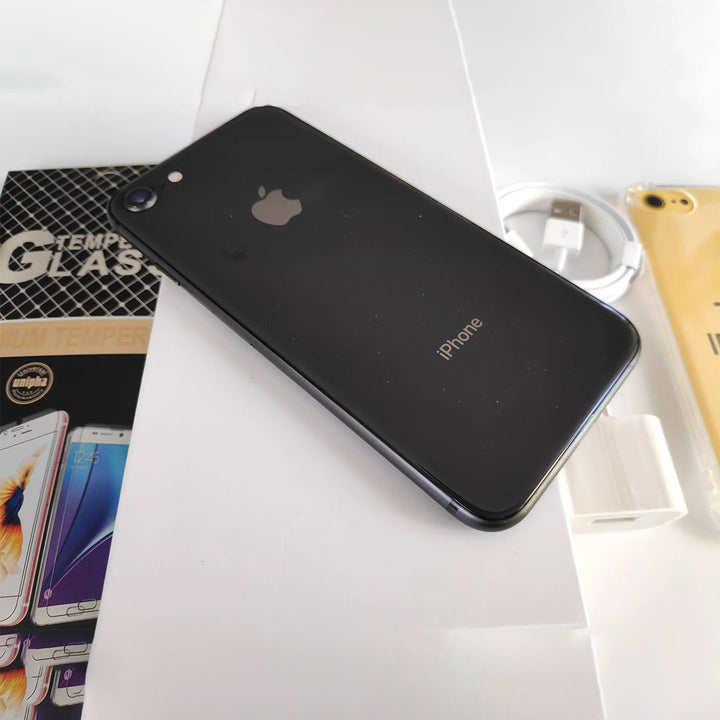 Apple iPhone SE 2020 64GB Black - Good Battery, New Case, Screen Protector