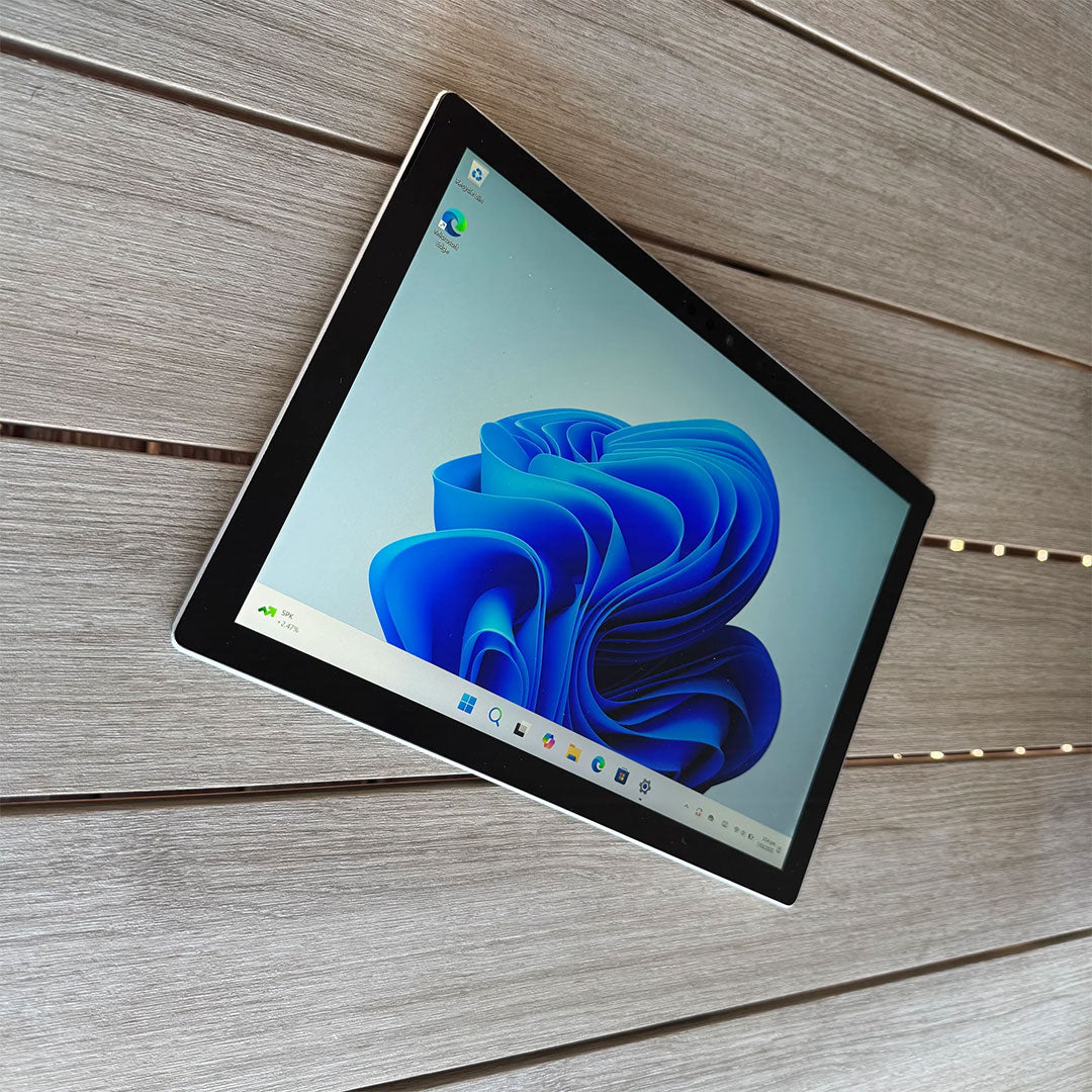 Microsoft Surface Pro 7 12.3″ i5 10th Gen 8GB RAM 256GB SSD Win 11 Pro