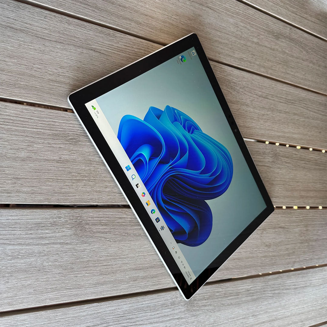 Microsoft Surface Pro 7 12.3″ i5 10th Gen 8GB RAM 256GB SSD Win 11 Pro