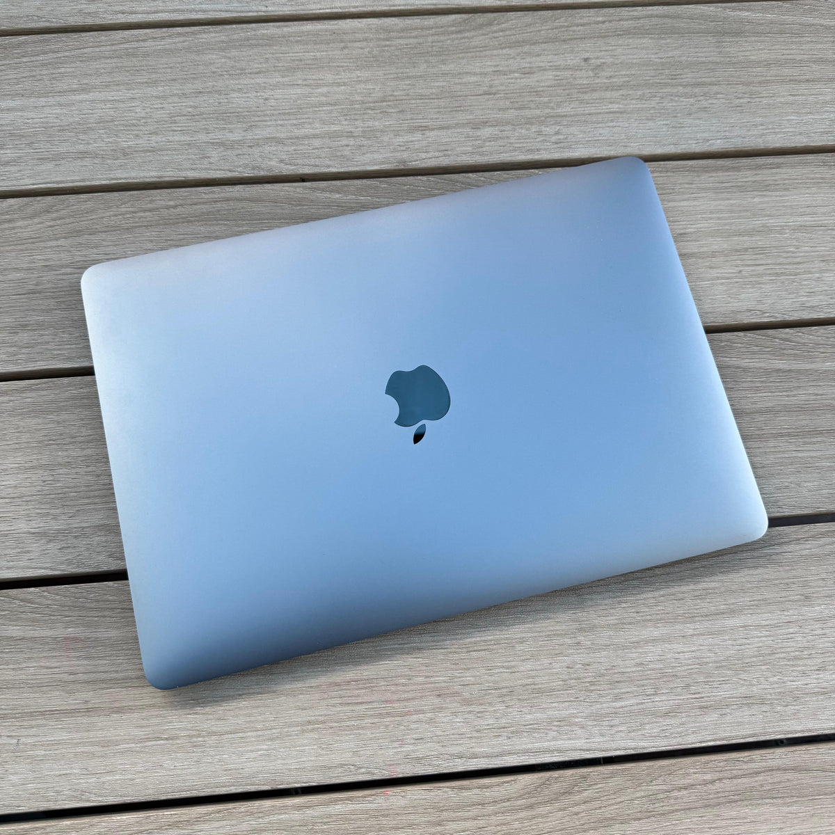 Pre-owned Apple MacBook Air 13-inch M1 2020 Space Gray