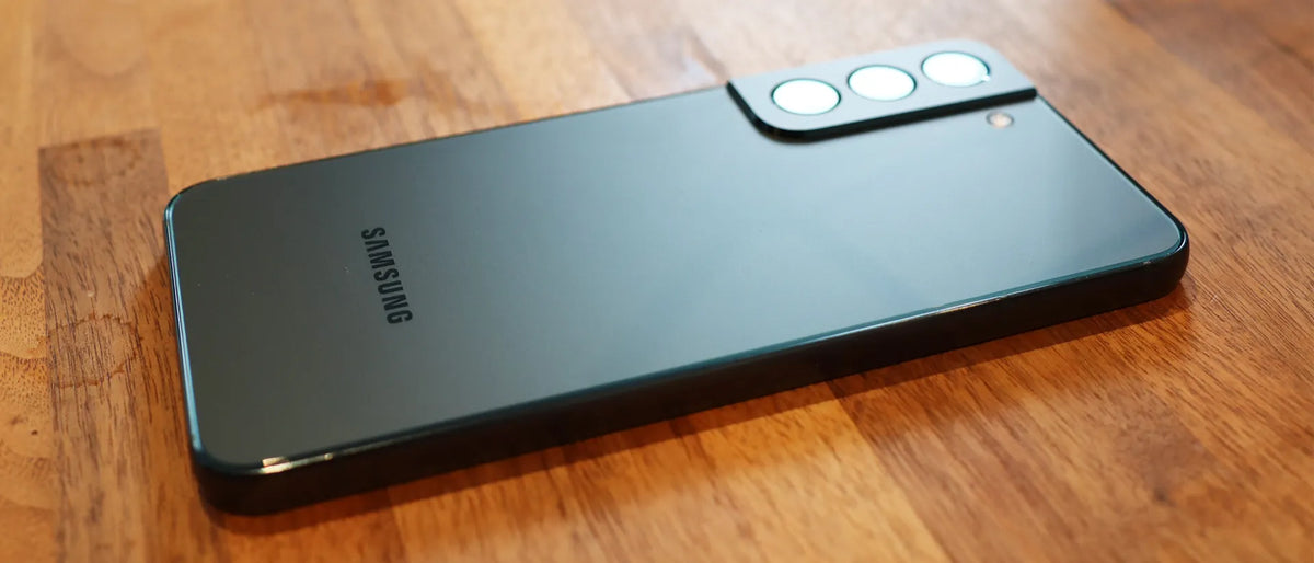 Samsung Galaxy S22 5G 128GB 8GB Green SM-S901U - New Case, Screen Protector (Exc)