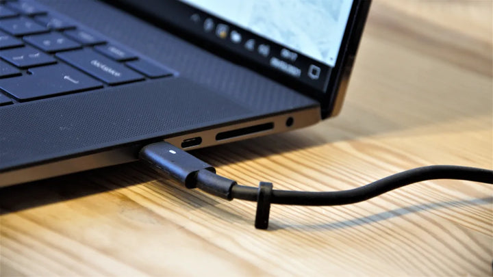 Dell Precision 5750 Laptop 17-inch - Intel i9-10885H - 32GB RAM - 1TB SSD - RTX 3000 - Win11 Pro - Used