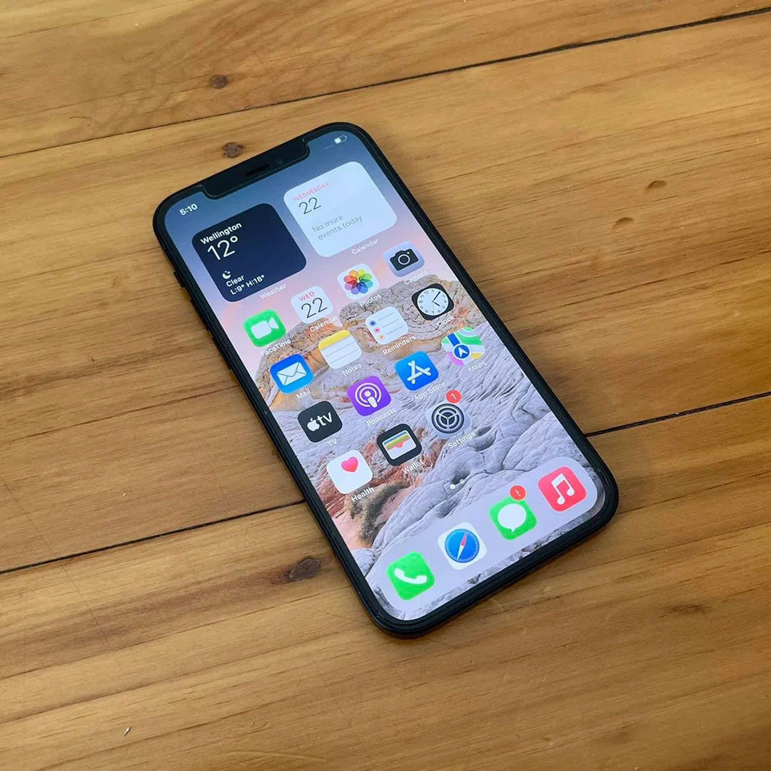 Apple iPhone 12 64GB Black - New Battery 