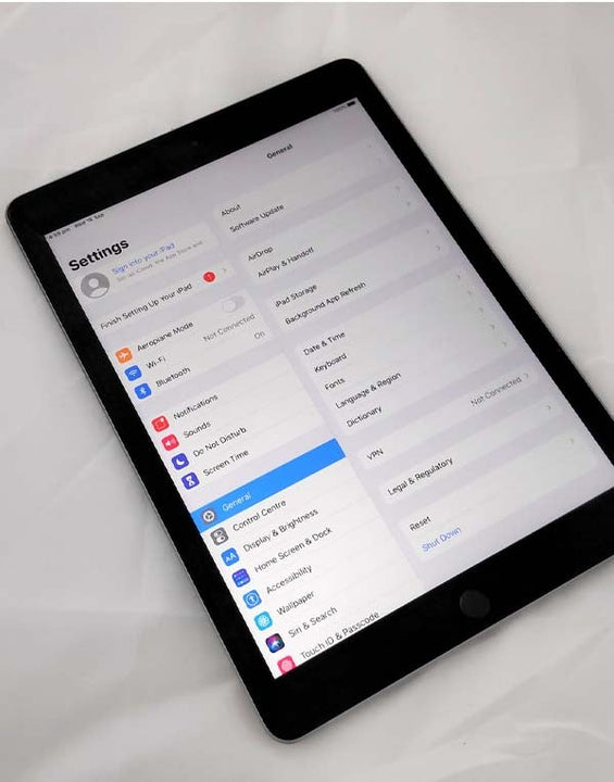 Apple iPad Air 2 16GB WiFi - New Battery, Screen Protector (As New)
