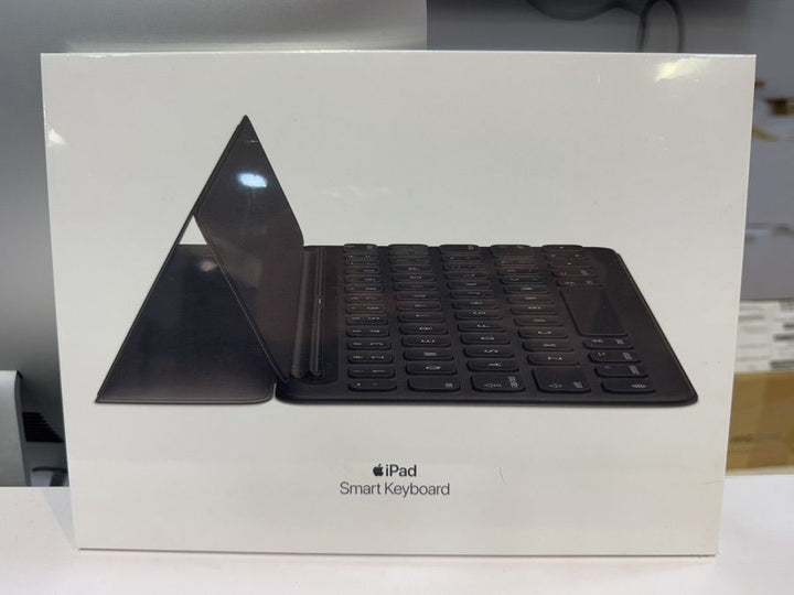 BRAND NEW Apple iPad Smart Keyboard for iPad 7th, 8th & 9th Gen / iPad Air 3 / iPad Pro 10.5 – Black