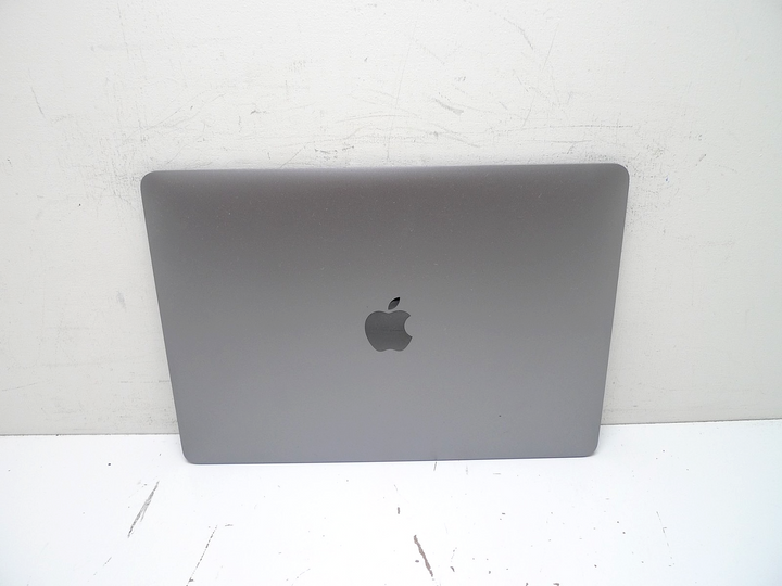 MacBook Air (Retina, 13-inch, 2018) Intel i5 8GB 128GB Space Gray in Original Box - Used