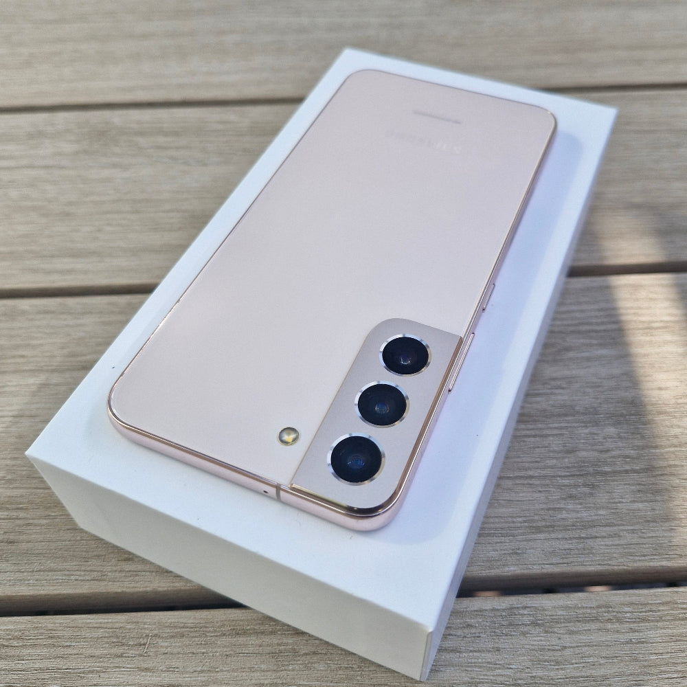 Samsung Galaxy S22 128GB 5G back view showing rear camera module and overall condition – SmartGear NZ, New Lynn, Auckland