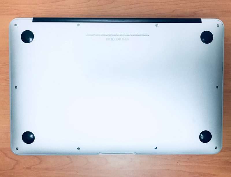 Apple MacBook Air 11.66 inch 128GB 2015 Ultralight Weight suitable for School, Uni & Travelling (Used)