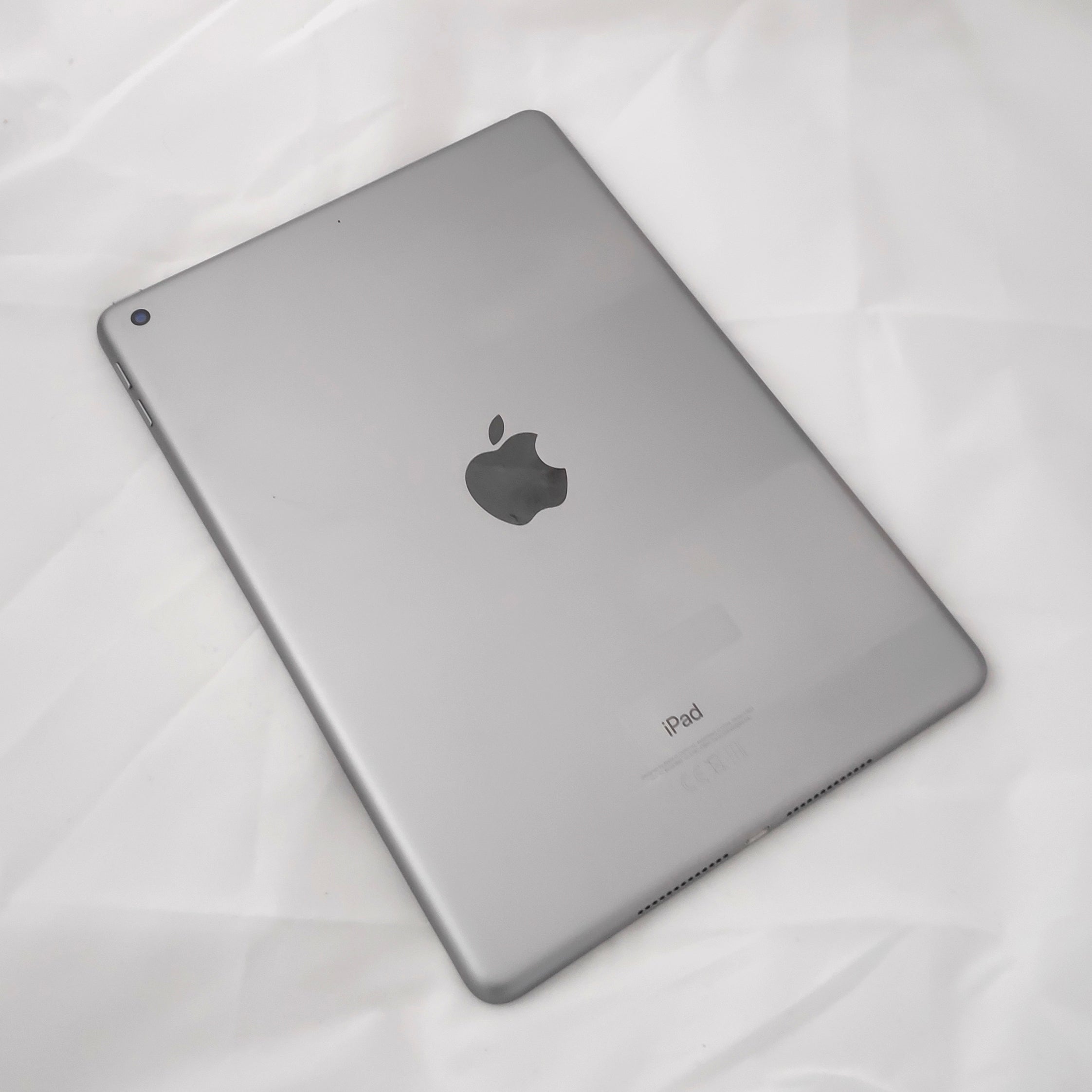 Apple iPad 6 32GB Wi-Fi Space Gray (Like New) Free Shipping