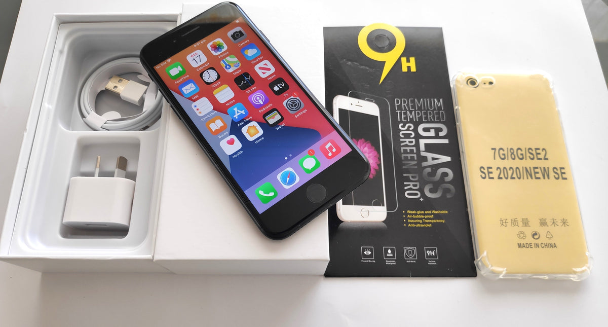 Apple iPhone 7 32GB Space Grey - Case, Glass Screen Protector (As New)