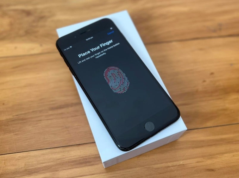 Apple iPhone 7 Plus 128GB Jet Black (Good) New Battery New Case & Glass Screen Protector