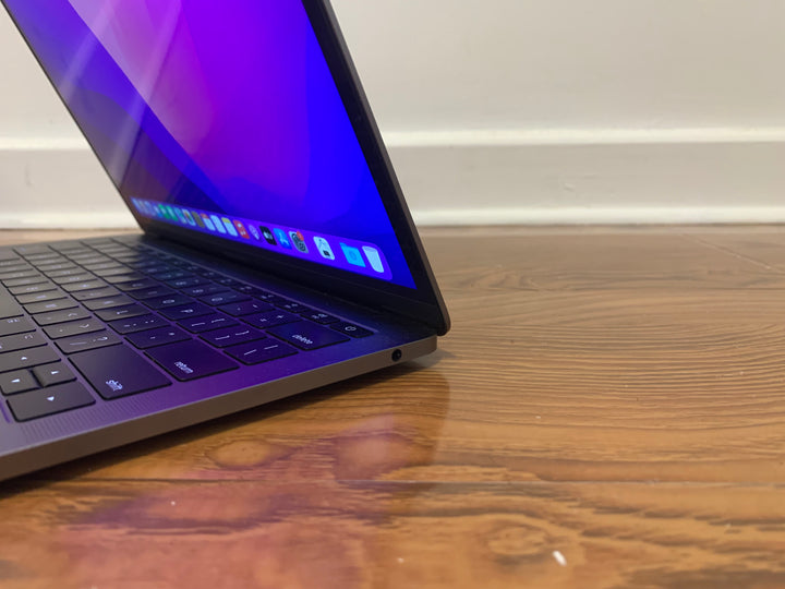 Apple MacBook Pro 13 inch 2017 Intel i5 16GB 500GB SSD A1708 (New Battery)