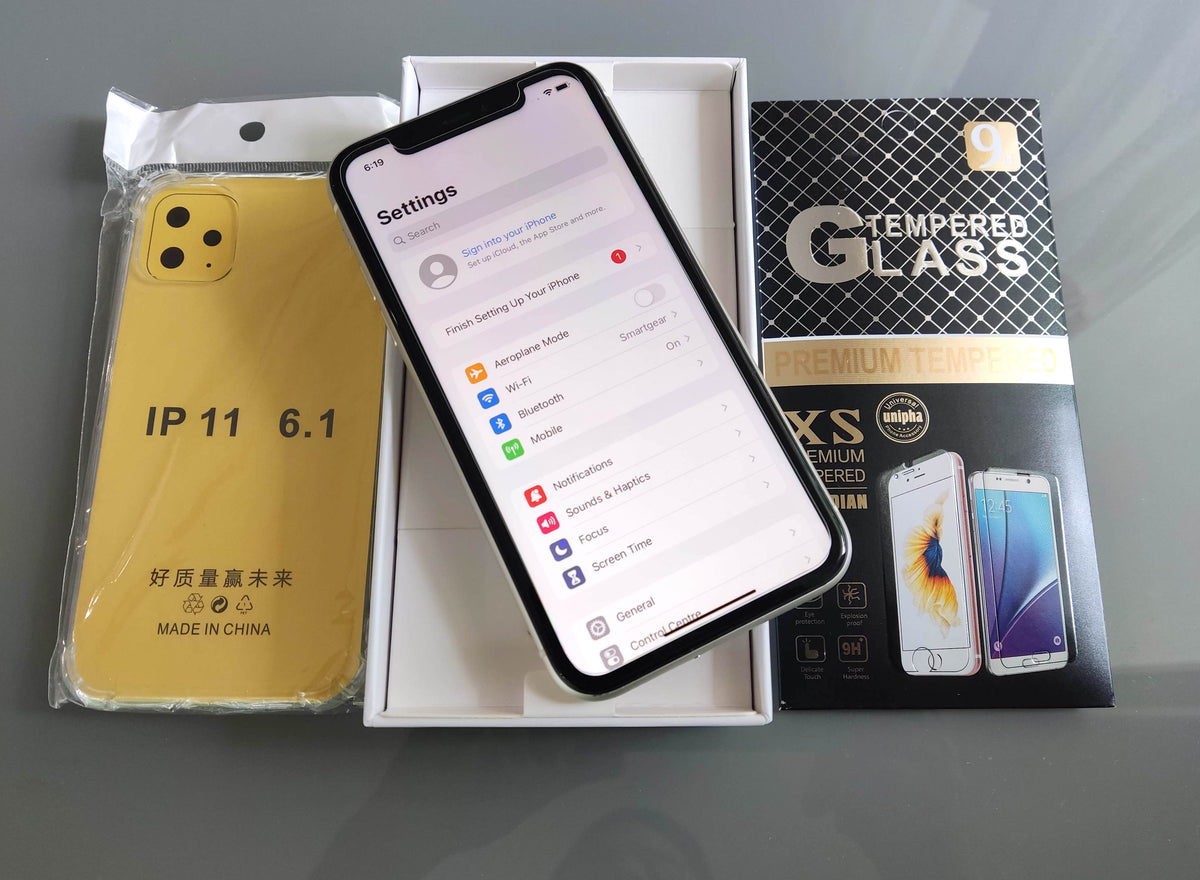 Apple iPhone 11 256GB White - New Battery,Case & Glass Screen Protector (Exc)
