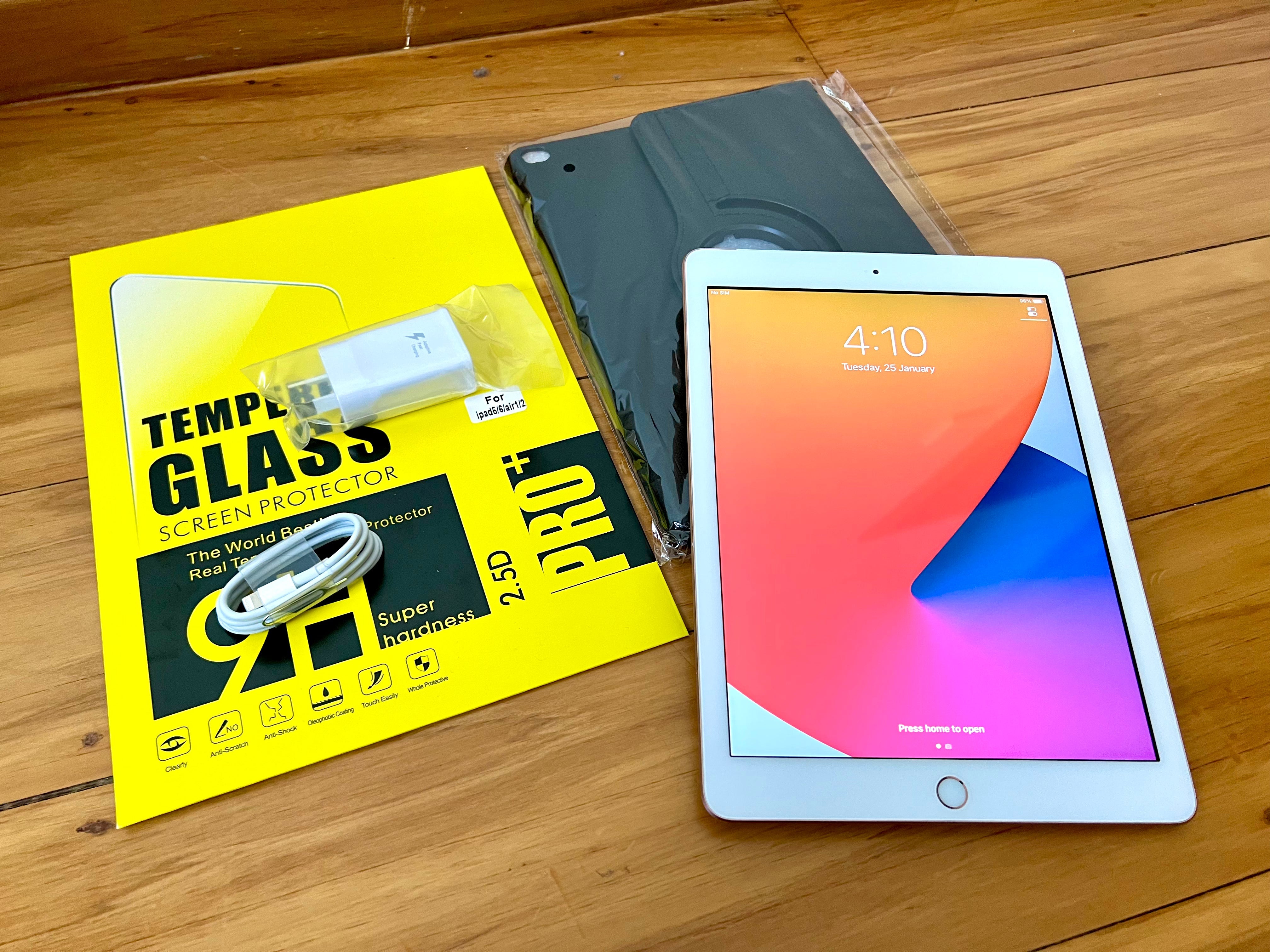 Apple iPad 6 32GB Wi-Fi + Cellular 3G/4G White Silver (As New) New Battery, Glass Screen Protector & Shipping